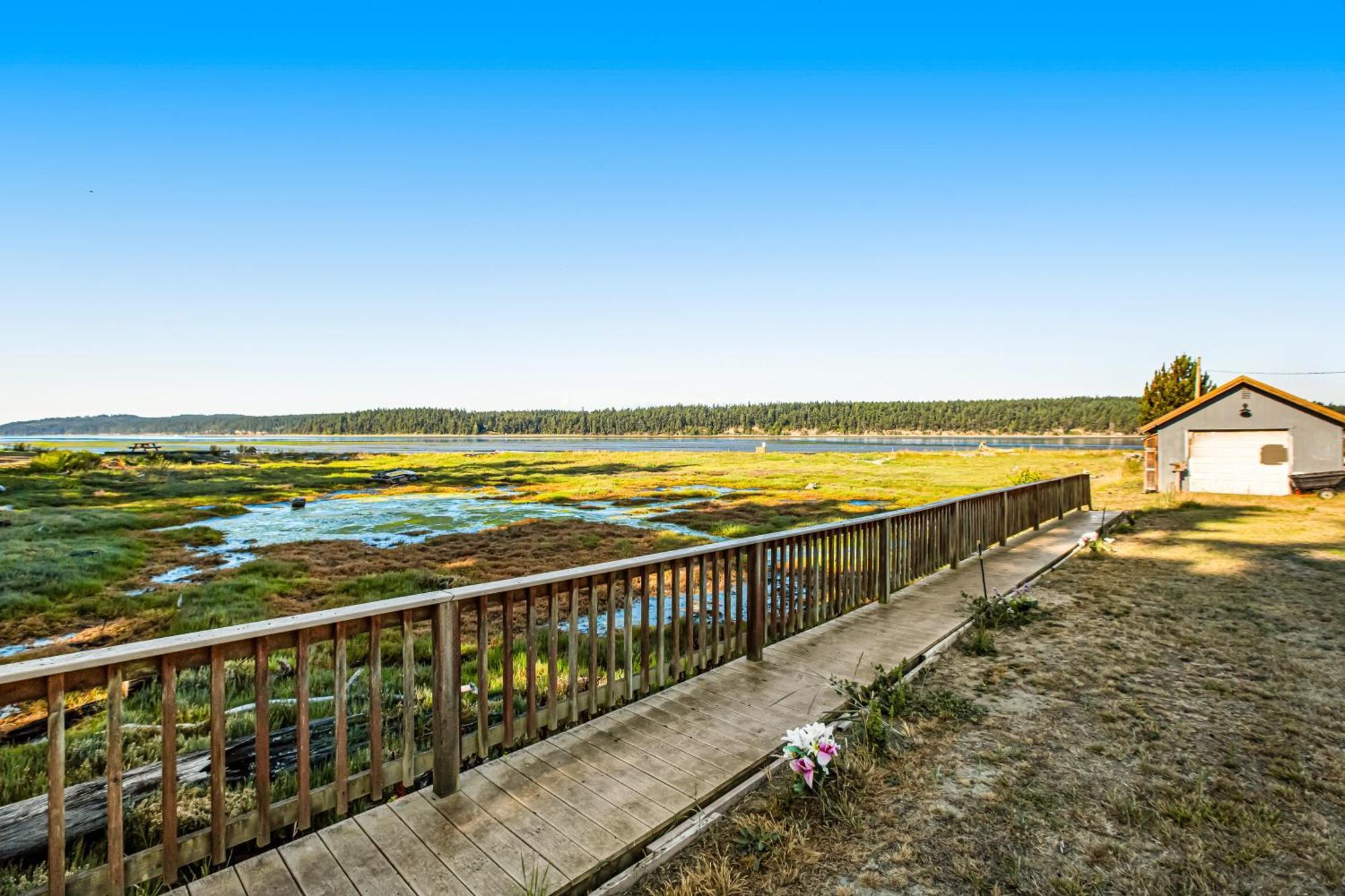 Marrowstone Island Beach Cabin Екстериор снимка