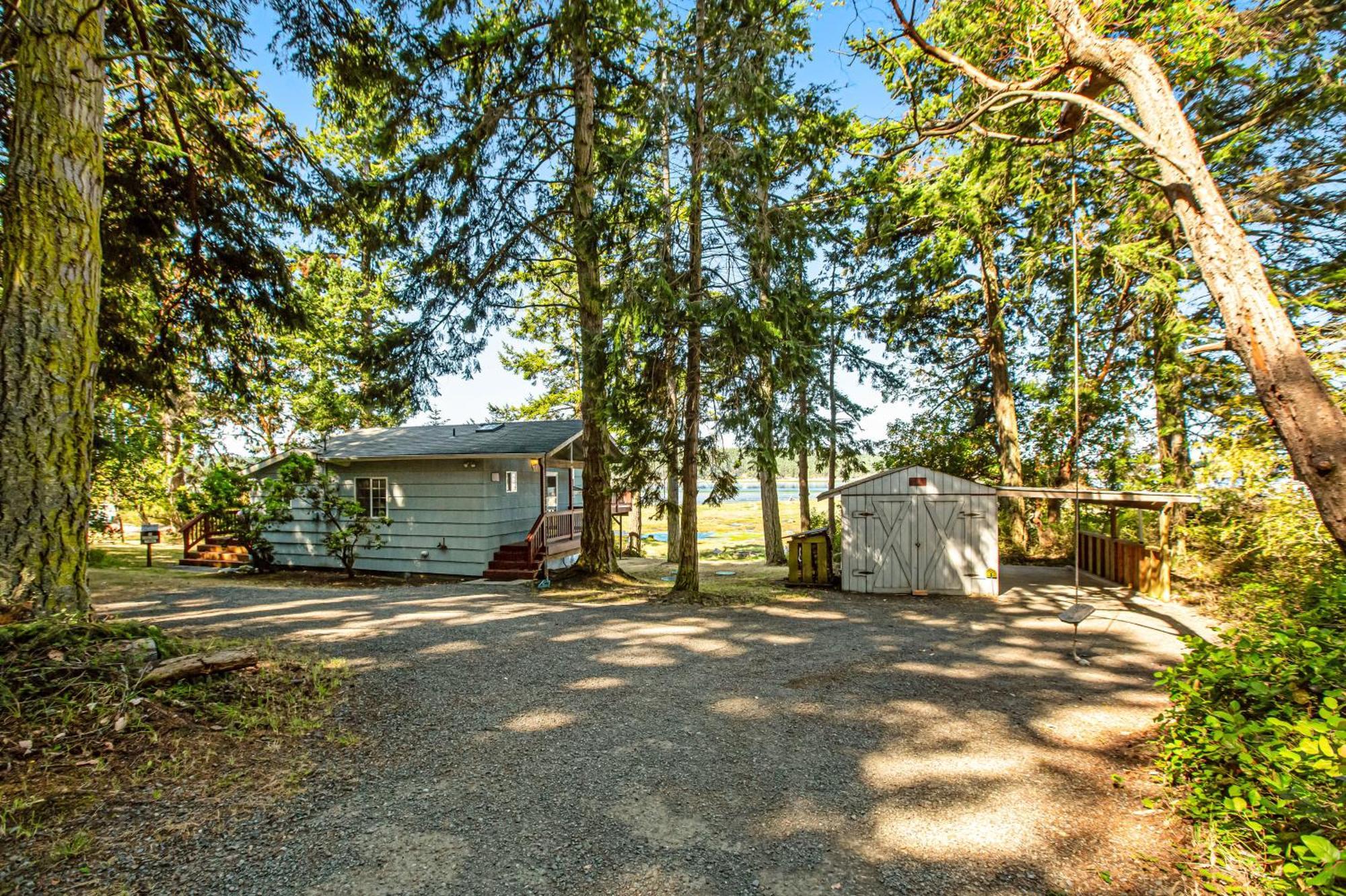 Marrowstone Island Beach Cabin Екстериор снимка