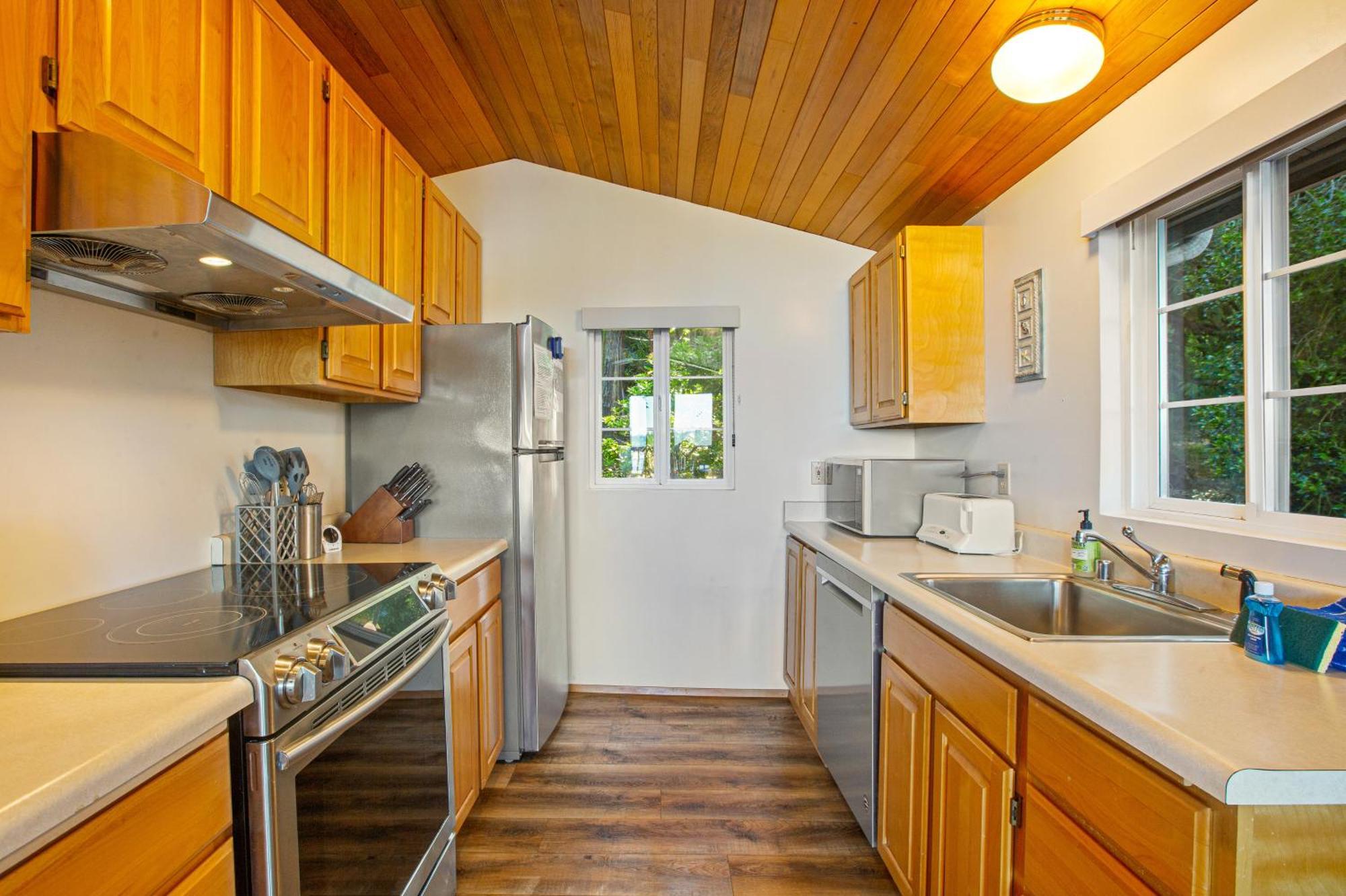Marrowstone Island Beach Cabin Екстериор снимка