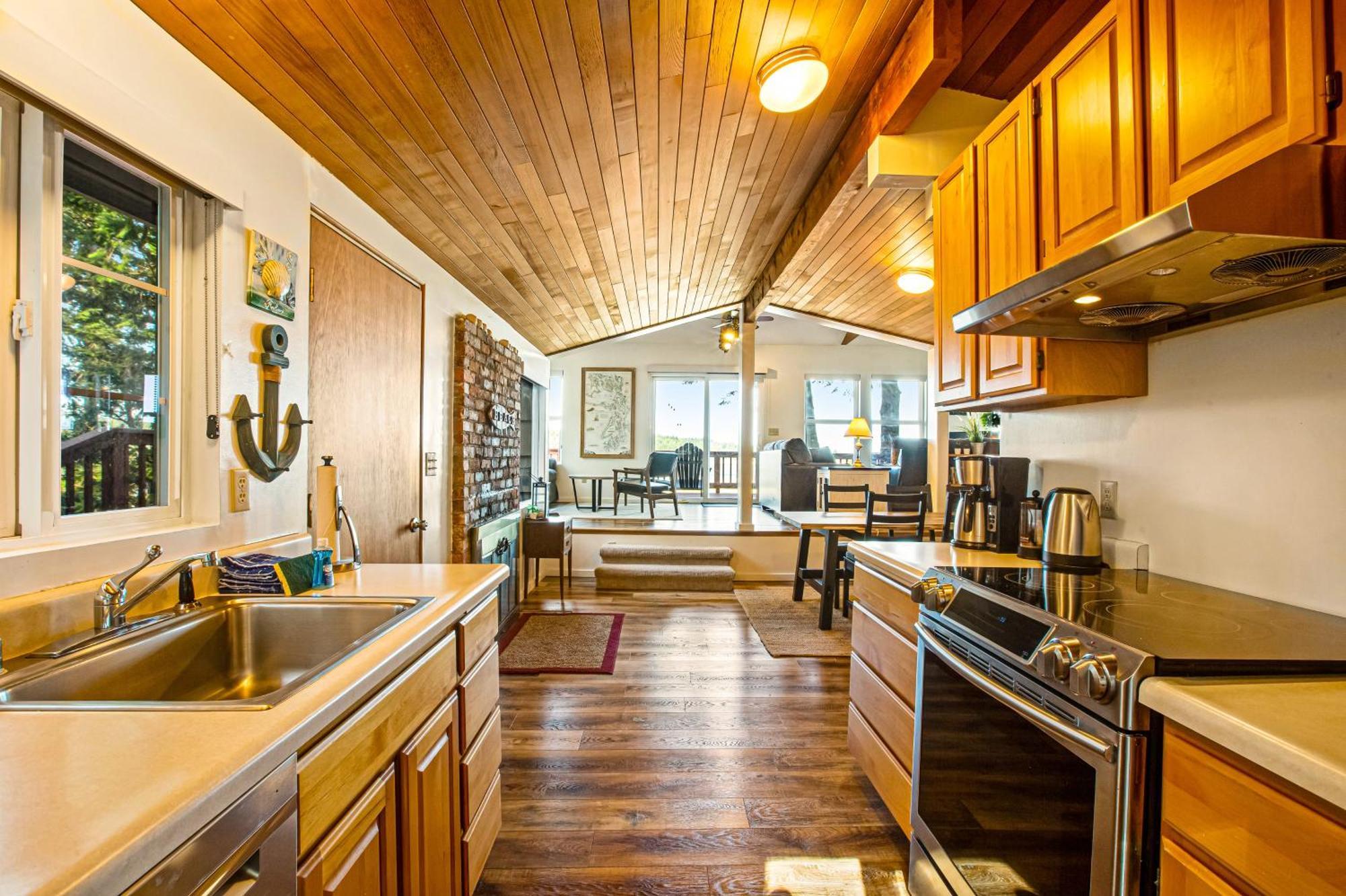 Marrowstone Island Beach Cabin Екстериор снимка