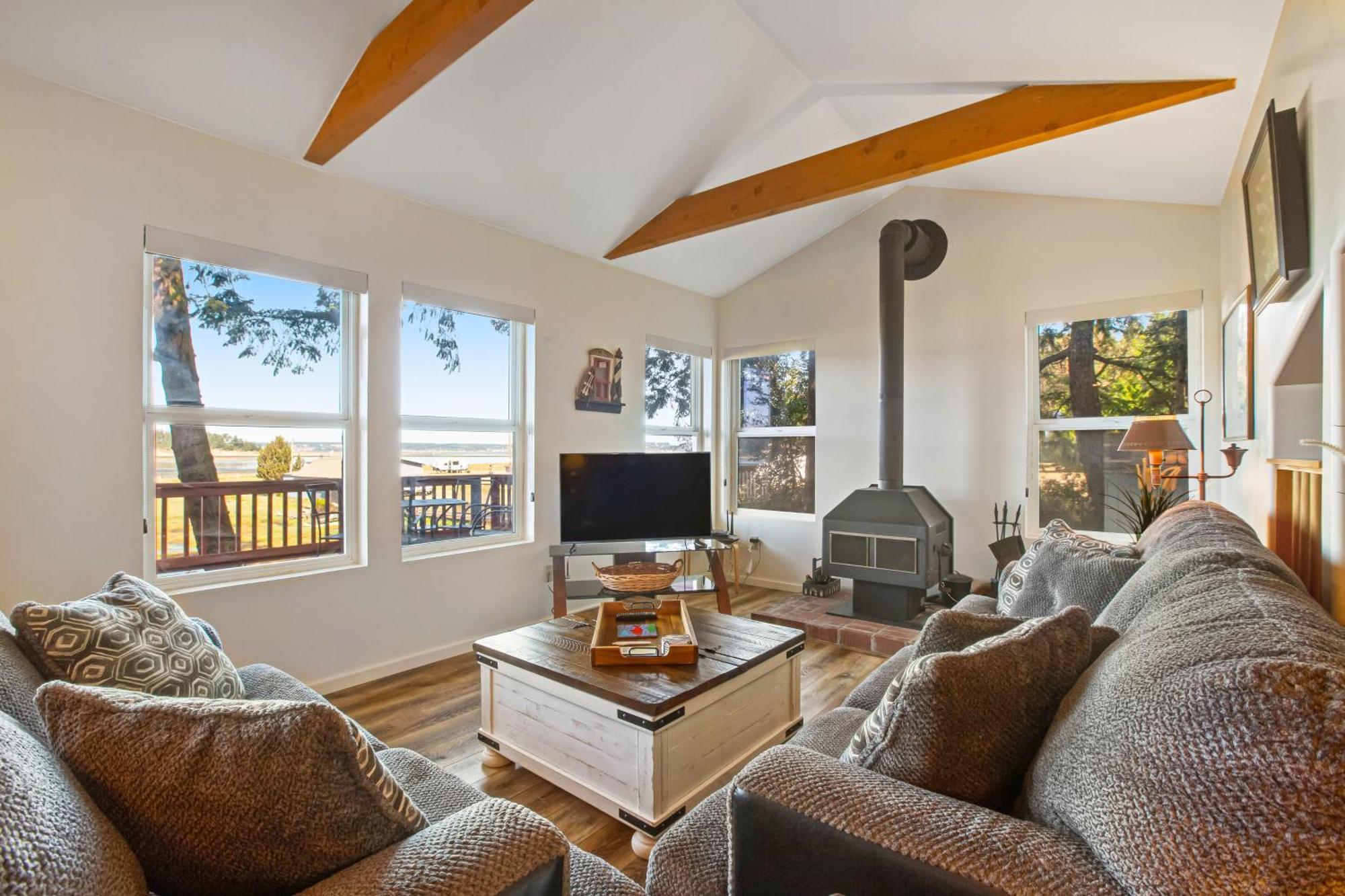 Marrowstone Island Beach Cabin Екстериор снимка